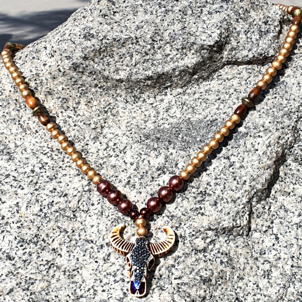 Boho Rhinestone Cow Skull Gold Wood Beads Necklace - Picture 6 of 8